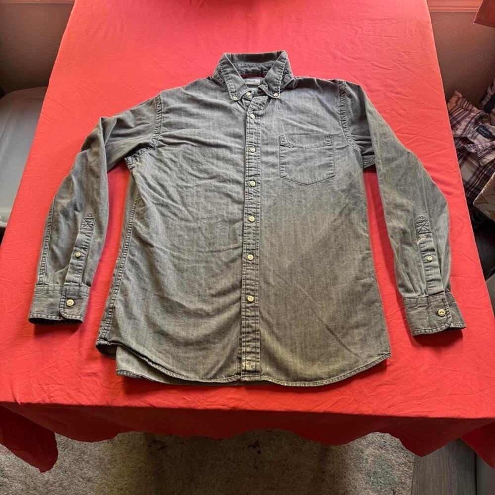 Goodthreads gray button-up shirt w/ chest pocket- Size: Men’s Medium (Standard)